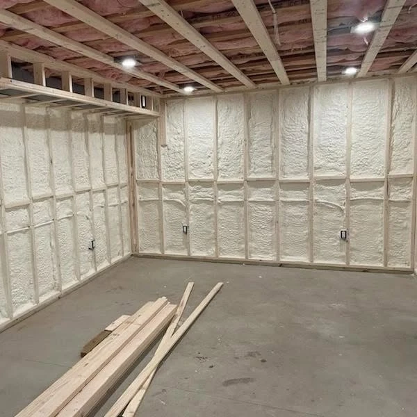 The Complete Guide to Spray Foam Insulation Benefits, Types, and Applications_ The Complete Guide to Spray Foam Insulation Benefits Types and Applications